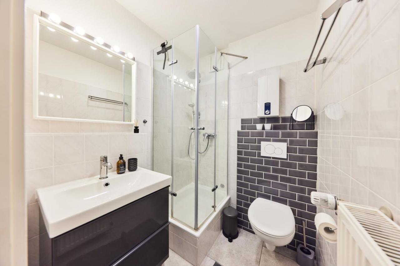 Kvartier2 In Top-Lage, 5 Min Zur Bali-Therme Und Gop, Hdz, Arbeitsplatz, Boxspringbett Bad Oeynhausen Buitenkant foto